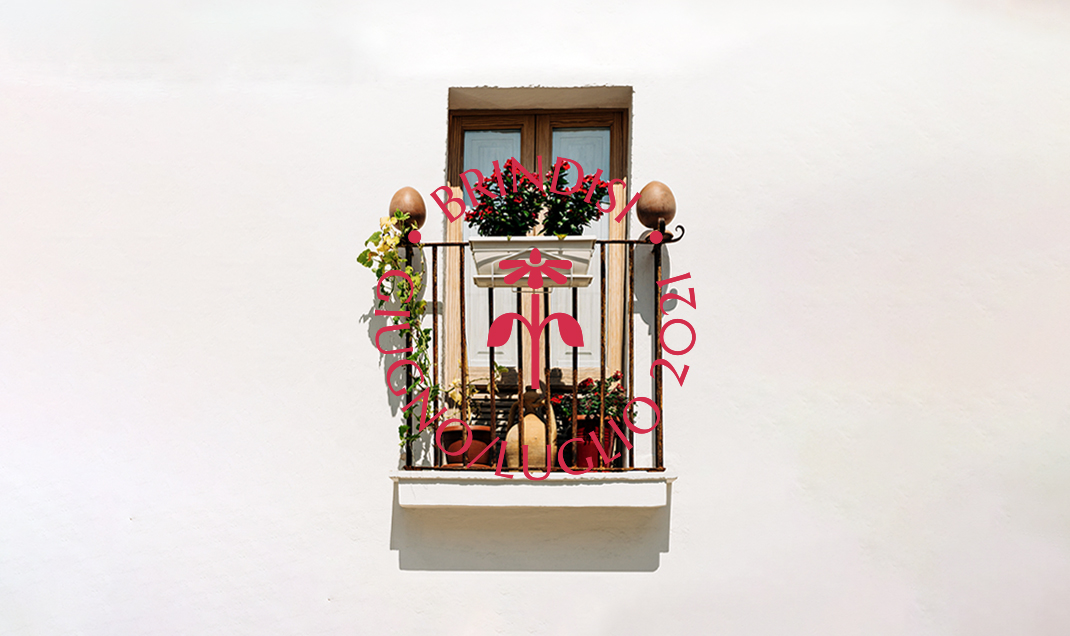 Come allestire un balcone con piantee fiori - Brindisi in Fiore